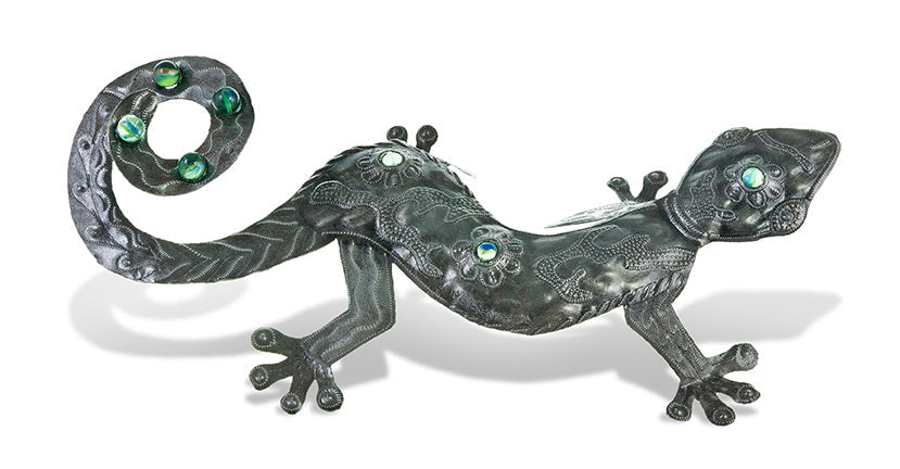 Medium Gecko with Marbles